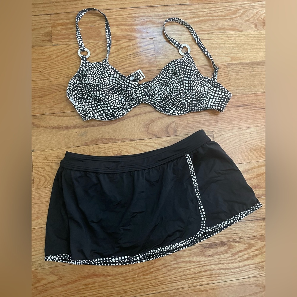 Bathing suit with skort